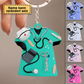 Personalisierter Krankenschwester Scrubs Schlüsselanhänger – Geschenk für Krankenschwester